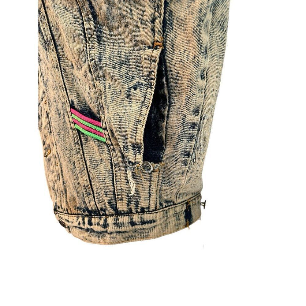 Small Acid Wash Denim Jacket Lot of 26 New Kids on The Block Buttons Donnie Joey - Picture 15 of 16